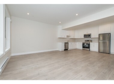 2019-05-01 BSMNT SUITE-KITCHEN 1.0-6513 IRON ST