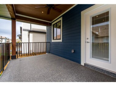 2019-05-01 DECK-BACK-6513 IRON ST