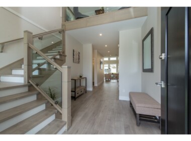 2019-05-01 FOYER-6513 IRON ST