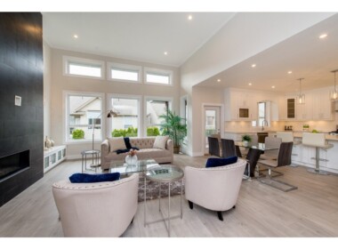 2019-05-01 LIVING RM TO BKYRD-6513 IRON ST