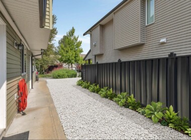 46 Staged-Sd Grav Drwy from rear